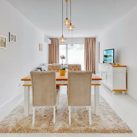 Grand Karavel Centre Apartment Varna